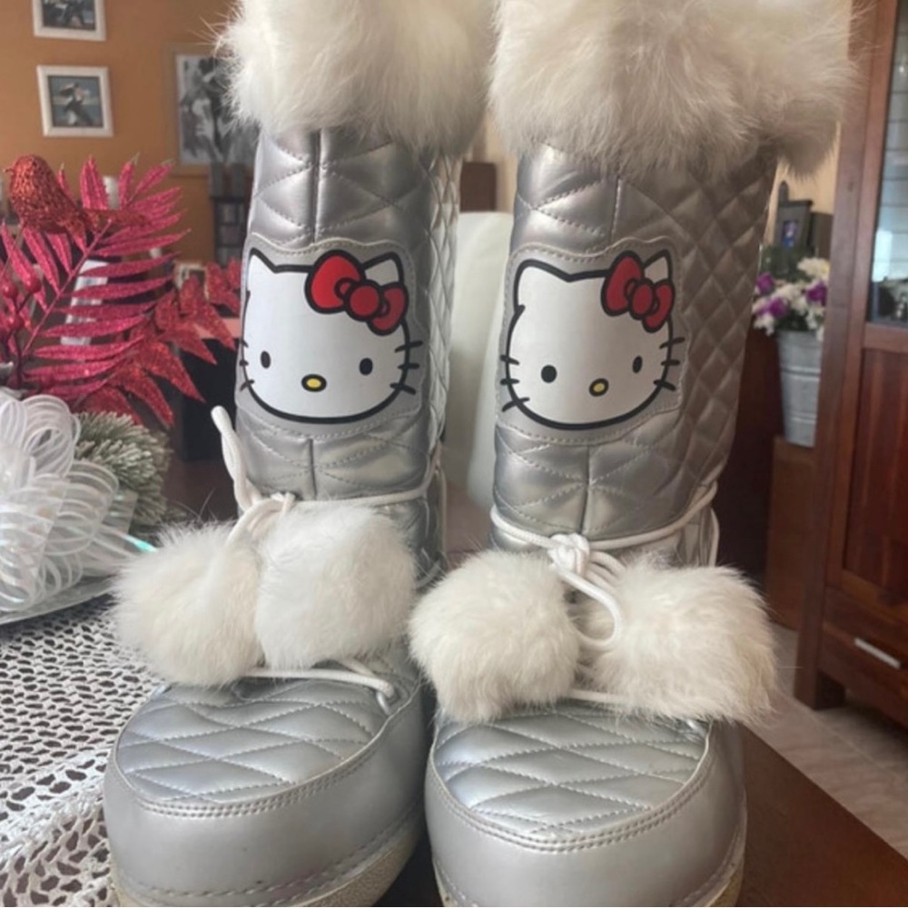 Vintage hello kitty moon boots